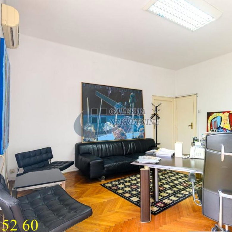 Četvorosoban stan na prodaju, Andrićev Venac, Beograd, 120m², 3. sprat, 670.000 €