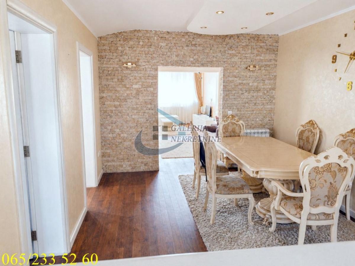 Četvorosoban stan na prodaju, Vojvode Vlahovića, Beograd, 105m², 260.000 €