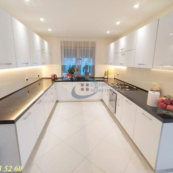 Višesoban stan za izdavanje, Dedinje, Beograd, 369m², 5.000 €/mes