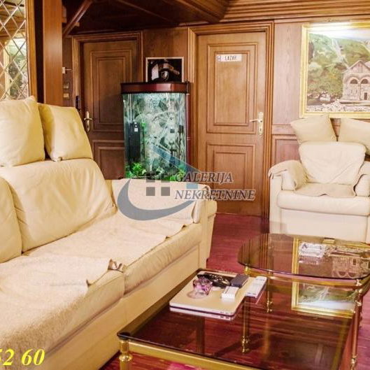 Četvorosoban stan na prodaju, Centar, Beograd, 142m², 280.000 €