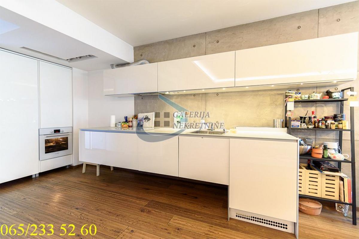 Četvorosoban stan na prodaju, Kalenić Pijaca, Beograd, 115m², 950.000 €