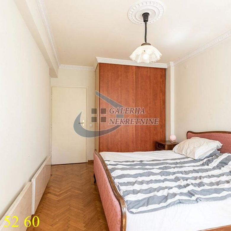 Dvosoban stan na prodaju, Krunski Venac, Beograd, 64m², 285.000 €