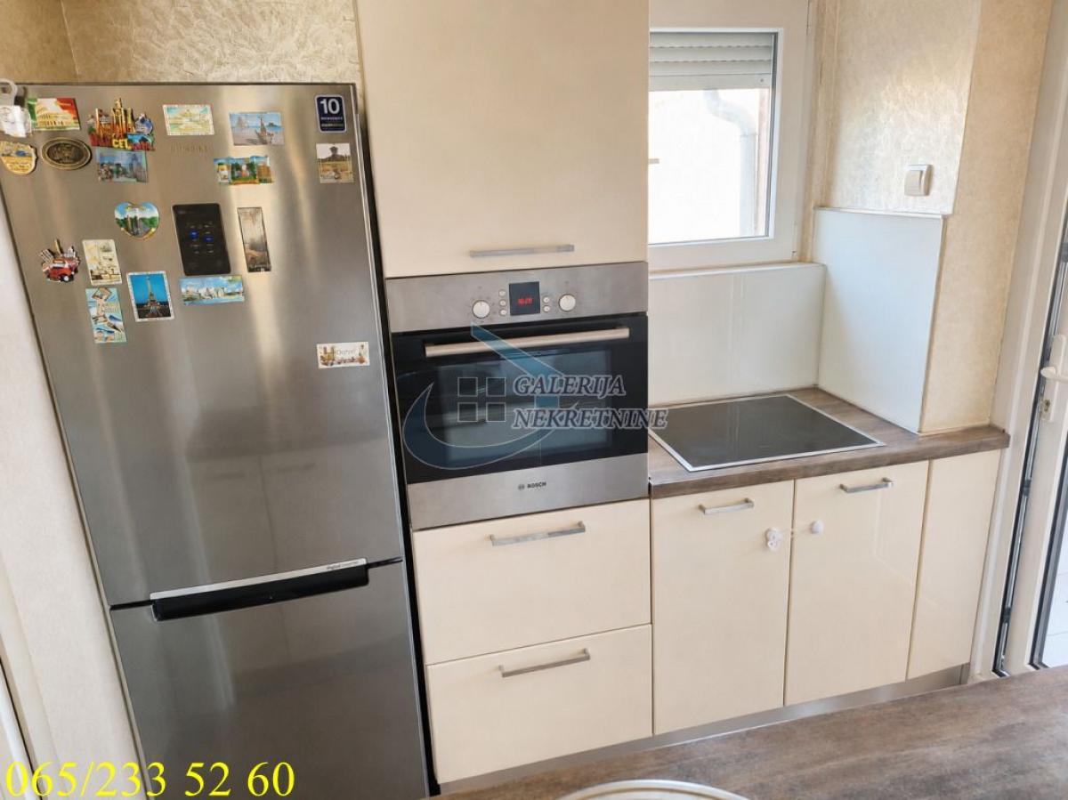 Četvorosoban stan na prodaju, Vojvode Vlahovića, Beograd, 105m², 260.000 €