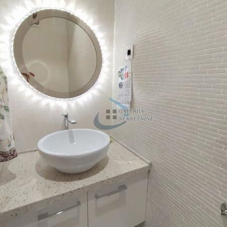 Višesoban stan za izdavanje, Dedinje, Beograd, 369m², 5.000 €/mes