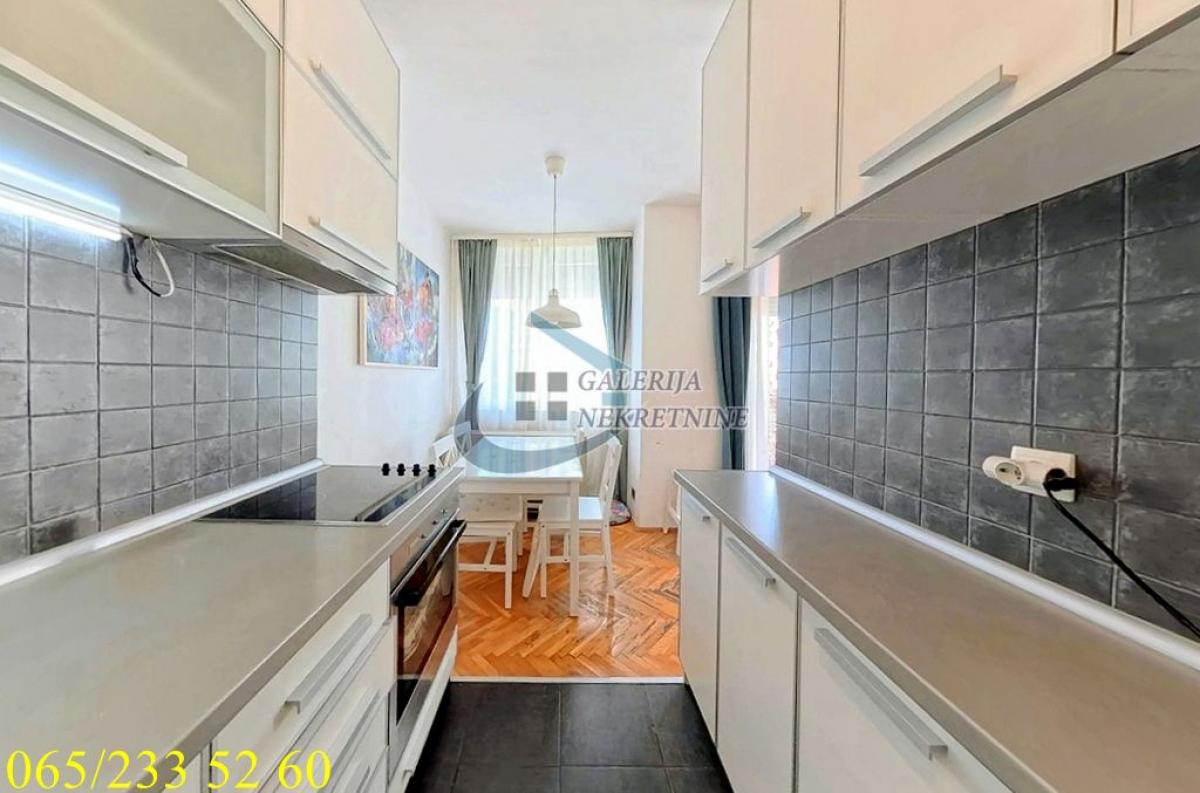 Trosoban stan na prodaju, Crveni Krst, Beograd, 69m², 1. sprat, 255.000 €