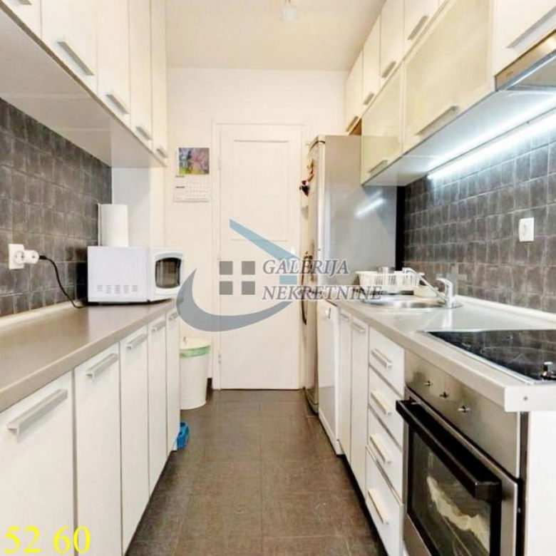 Trosoban stan na prodaju, Crveni Krst, Beograd, 69m², 1. sprat, 255.000 €