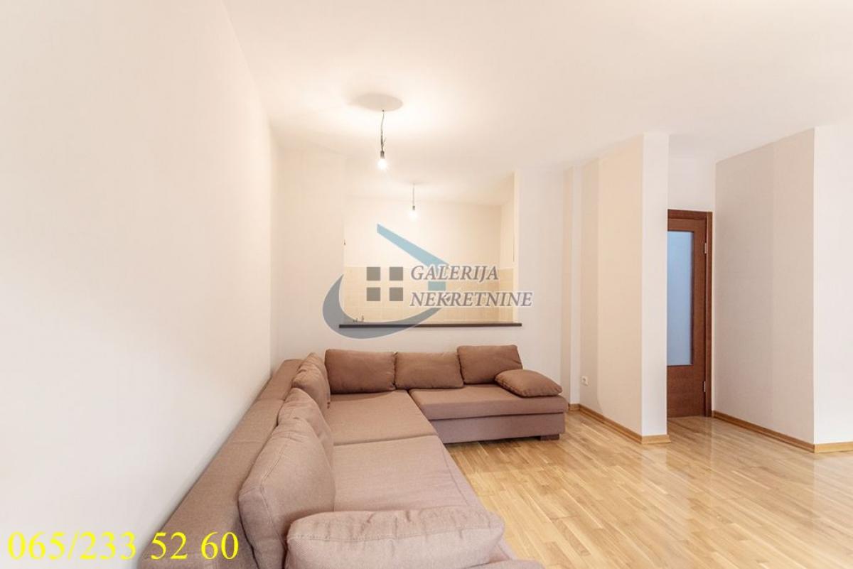 Dvoiposoban stan na prodaju, Vračar, Beograd, 74m², 259.000 €