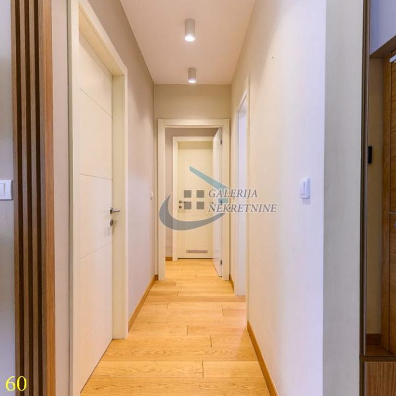 Trosoban stan na prodaju, Blok 65, Beograd, 69m², 329.000 €