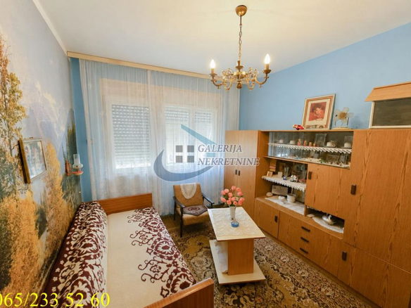 Kuća na prodaju, Centar, Inđija, 240m², 140.000 €