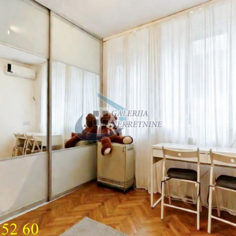 Trosoban stan na prodaju, Crveni Krst, Beograd, 69m², 1. sprat, 255.000 €