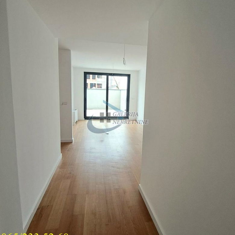 Troiposoban stan na prodaju, Banovo Brdo, Beograd, 87m², 317.625 €