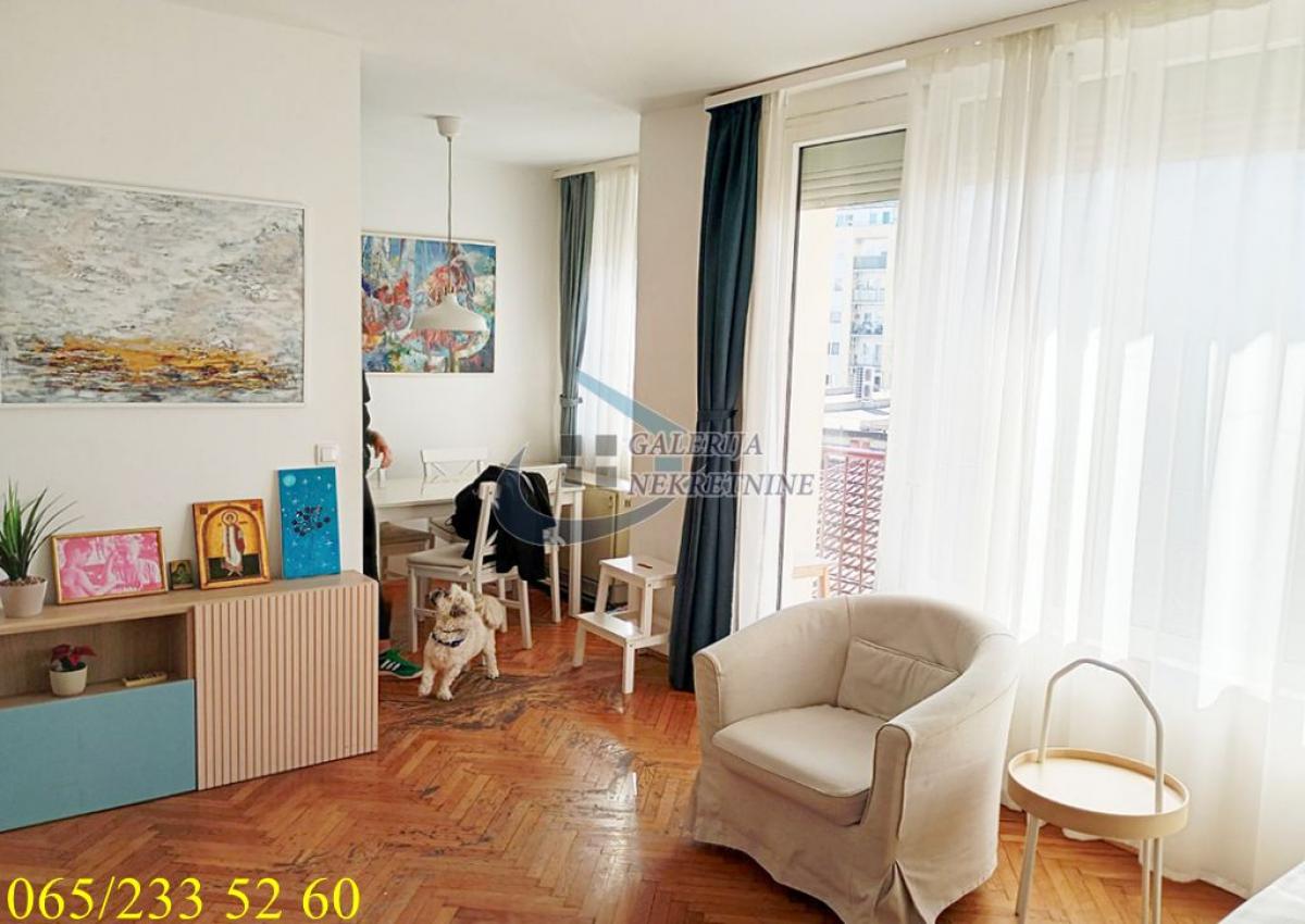 Trosoban stan na prodaju, Crveni Krst, Beograd, 69m², 1. sprat, 255.000 €