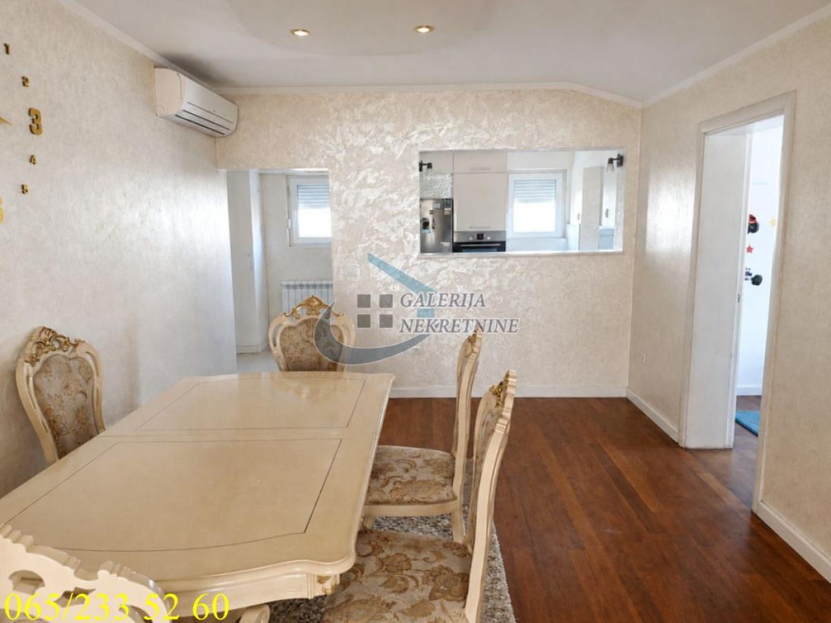 Četvorosoban stan na prodaju, Vojvode Vlahovića, Beograd, 105m², 260.000 €