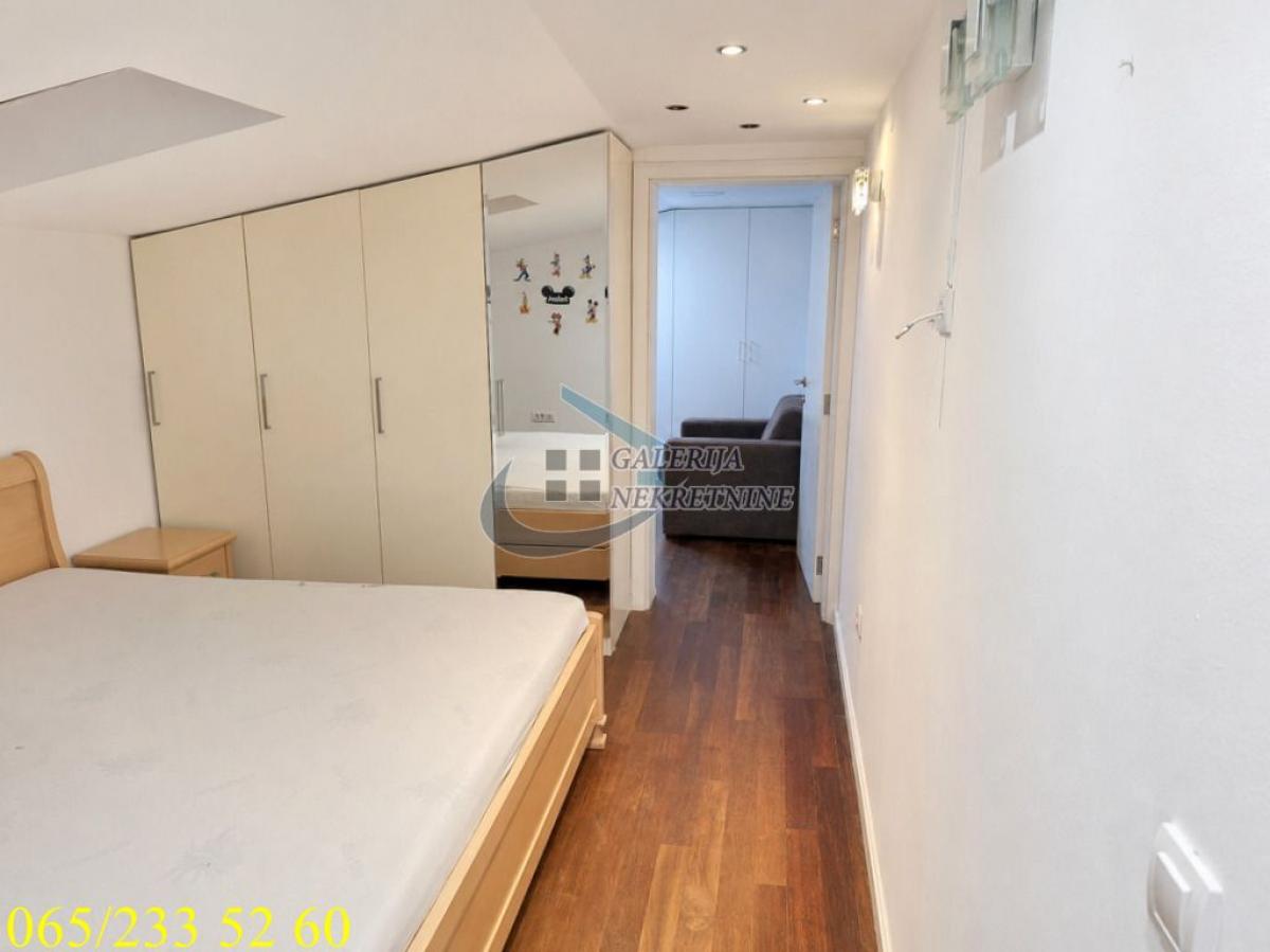 Četvorosoban stan na prodaju, Vojvode Vlahovića, Beograd, 105m², 260.000 €