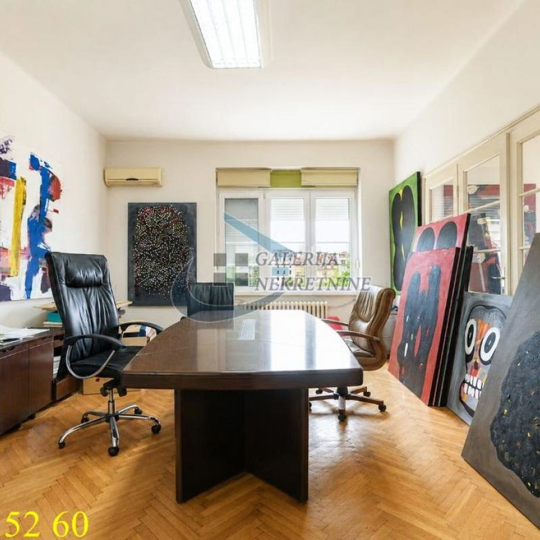 Četvorosoban stan na prodaju, Andrićev Venac, Beograd, 120m², 3. sprat, 670.000 €