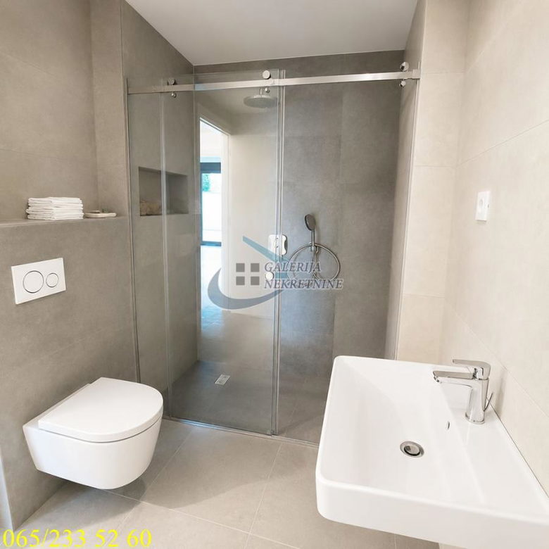 Troiposoban stan na prodaju, Banovo Brdo, Beograd, 87m², 317.625 €