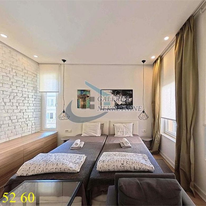 Trosoban stan na prodaju, Knez Mihailova, Beograd, 73m², 4. sprat, 389.000 €