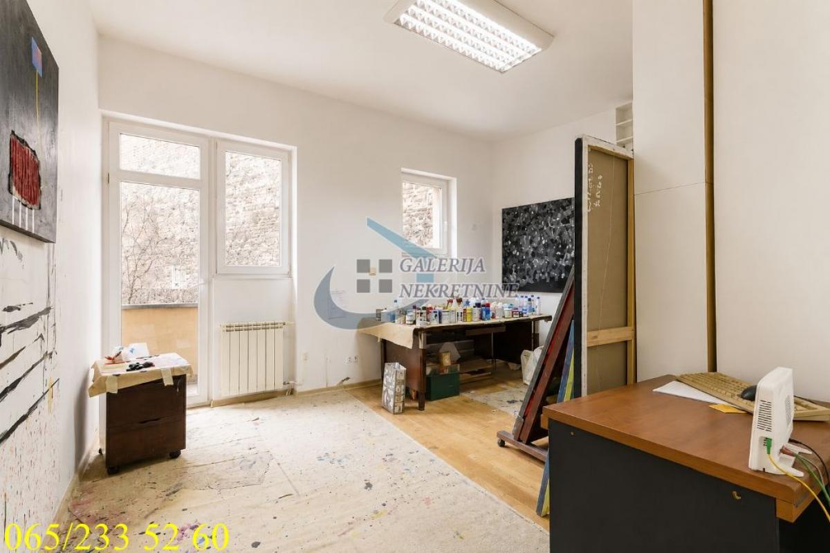 Četvorosoban stan na prodaju, Andrićev Venac, Beograd, 120m², 3. sprat, 670.000 €