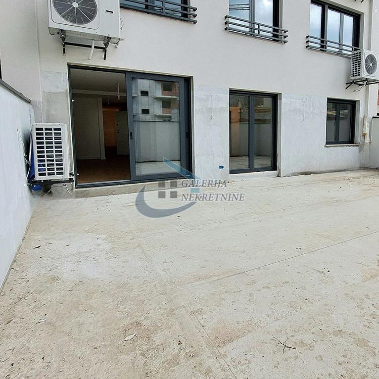 Troiposoban stan na prodaju, Banovo Brdo, Beograd, 87m², 317.625 €