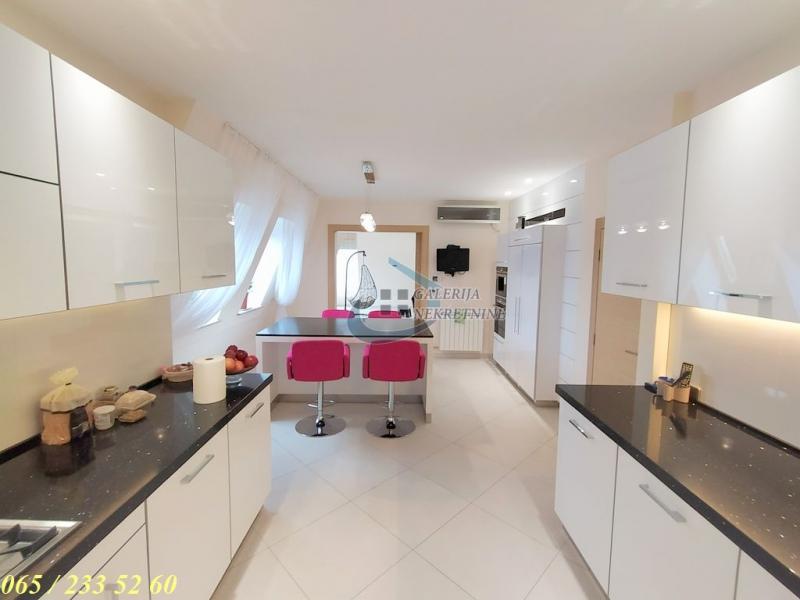 Višesoban stan za izdavanje, Dedinje, Beograd, 369m², 5.000 €/mes