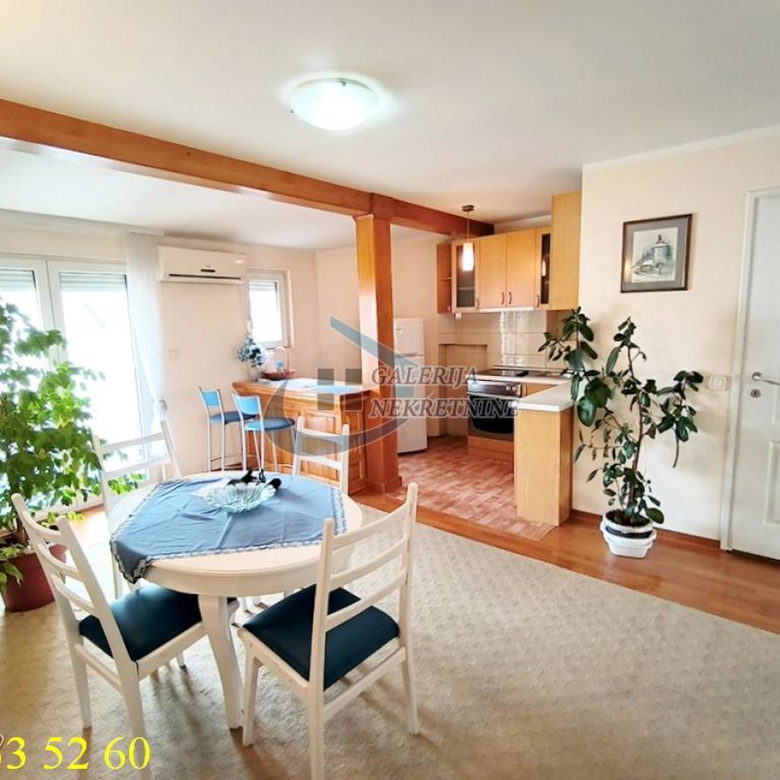 Trosoban stan za izdavanje, Vračar, Beograd, 85m², 900 €/mes