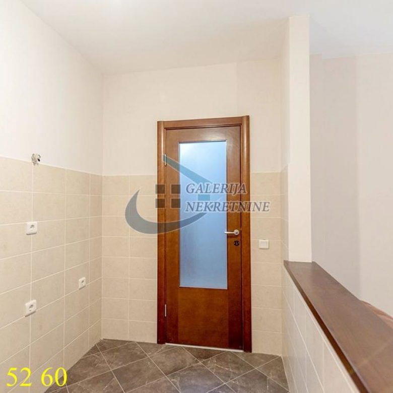Dvoiposoban stan na prodaju, Vračar, Beograd, 74m², 259.000 €