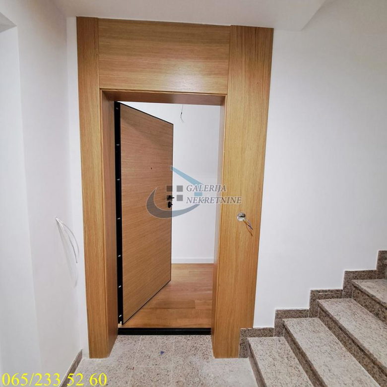 Troiposoban stan na prodaju, Banovo Brdo, Beograd, 87m², 317.625 €