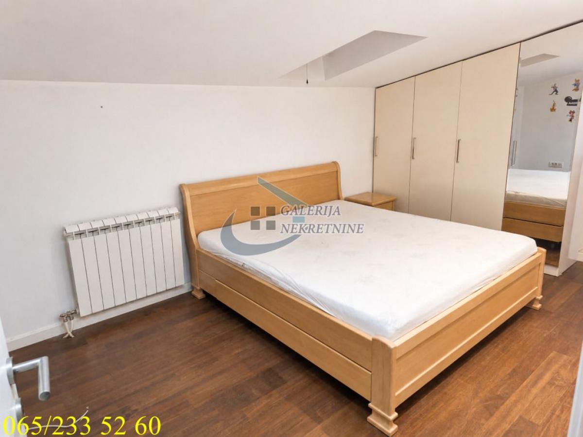 Četvorosoban stan na prodaju, Vojvode Vlahovića, Beograd, 105m², 260.000 €