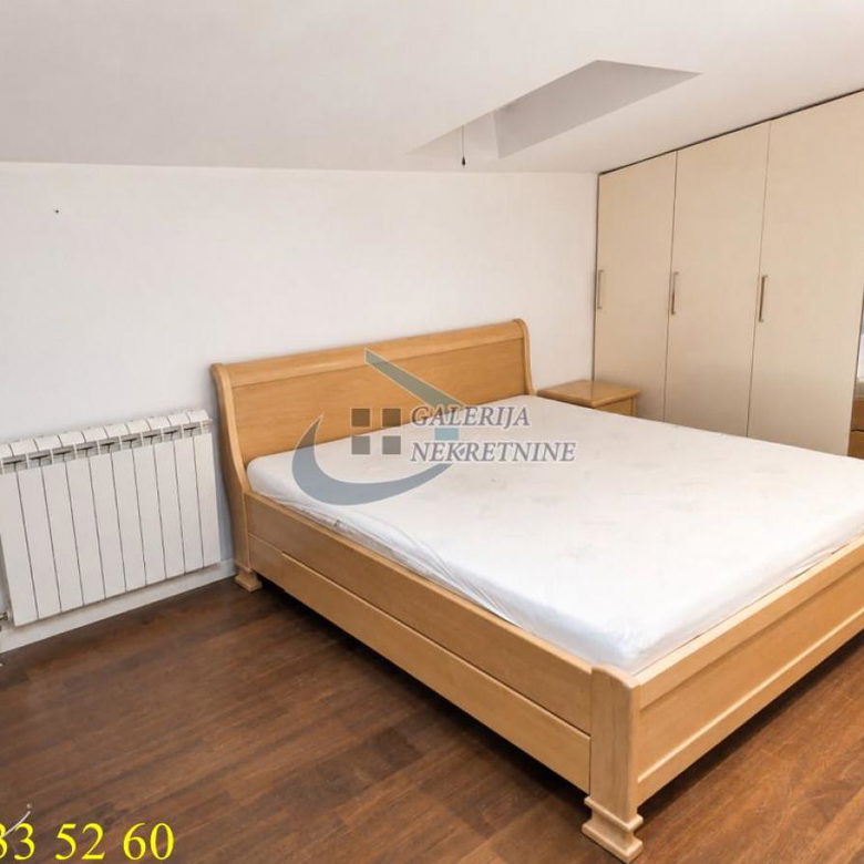 Četvorosoban stan na prodaju, Vojvode Vlahovića, Beograd, 105m², 260.000 €
