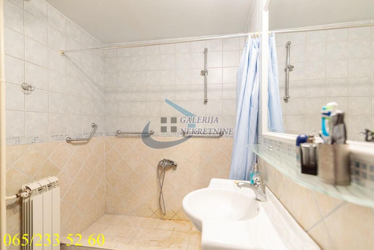 Dvosoban stan na prodaju, Krunski Venac, Beograd, 64m², 285.000 €