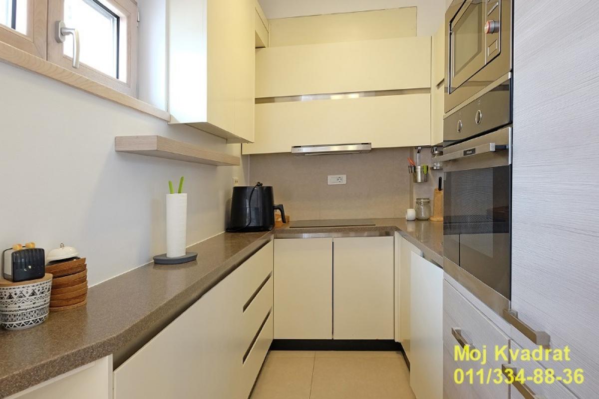 Četvorosoban stan na prodaju, Vračar, Beograd, 130m², 685.000 €