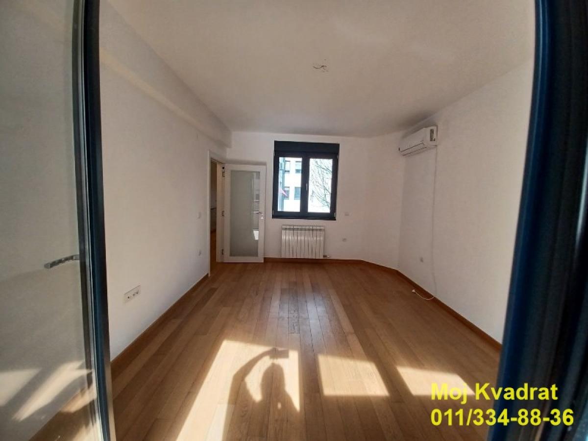 Lokal za izdavanje, Kalenić Pijaca, Beograd, 84m², 1.100 €/mes