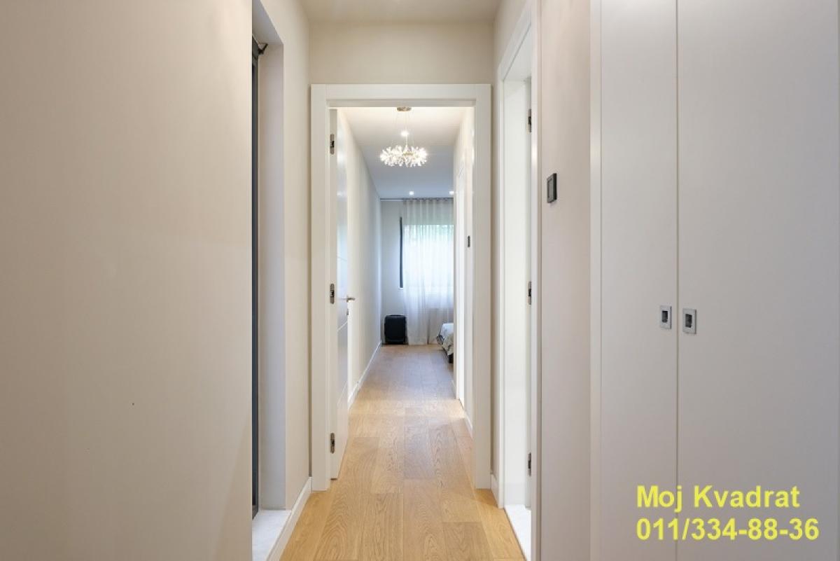 actionimagesite31agencykvadratimg05ravwucd4-11 Trosoban stan na prodaju, Čubura, Beograd, 145m², 652.000 €