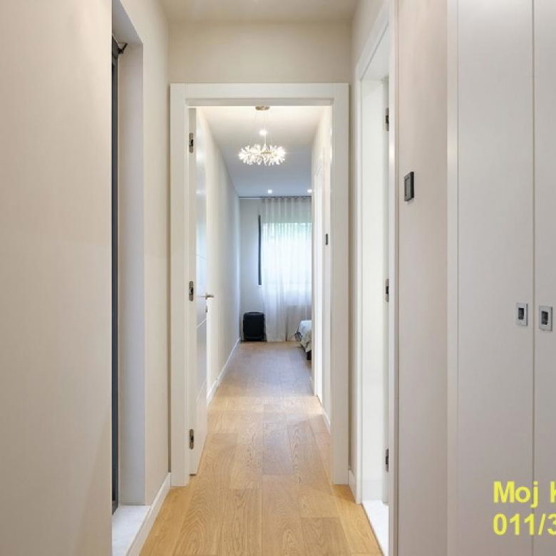 Trosoban stan na prodaju, Čubura, Beograd, 145m², 652.000 €