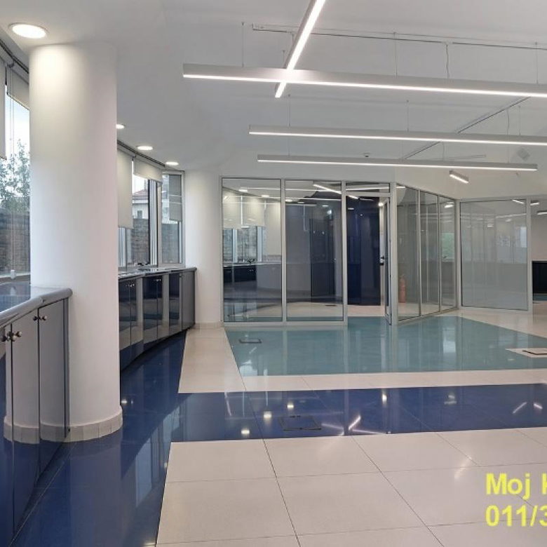 Lokal za izdavanje, Savski Trg, Beograd, 1000m², 13.000 €/mes