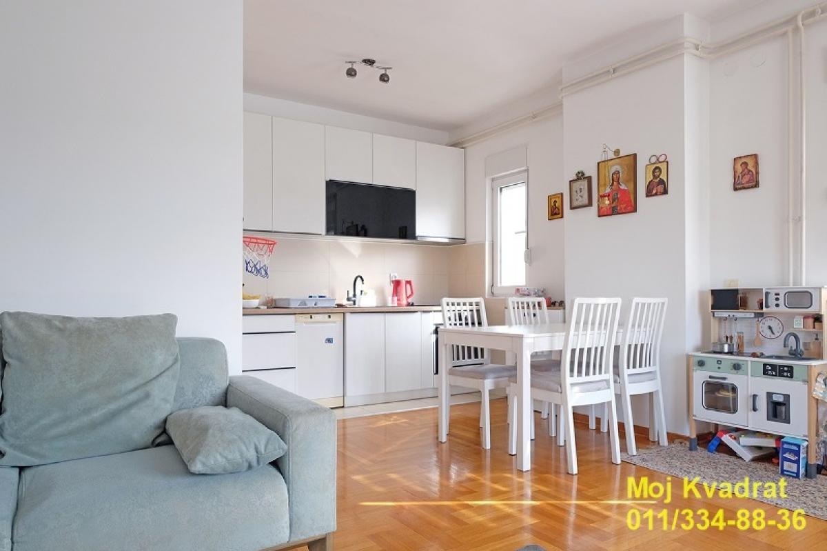 Dvosoban stan na prodaju, Vračar, Beograd, 68m², 225.500 €