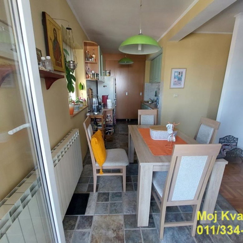 Četvorosoban stan na prodaju, Pravni Fakultet – Vračar, Beograd, 114m², 330.000 €