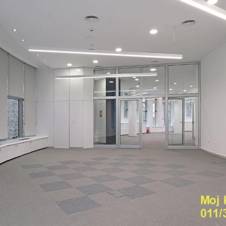 Lokal za izdavanje, Savski Trg, Beograd, 1000m², 13.000 €/mes