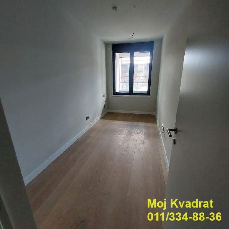 Trosoban stan na prodaju, Novi Beograd, Beograd, 84m², 305.000 €