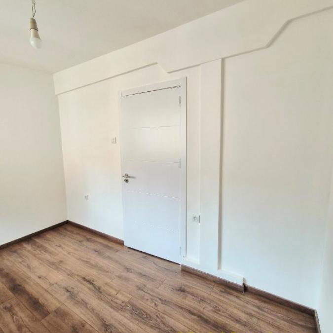 Dvoiposoban stan na prodaju, Mašinski Fakultet, Beograd, 78m², 320.000 €