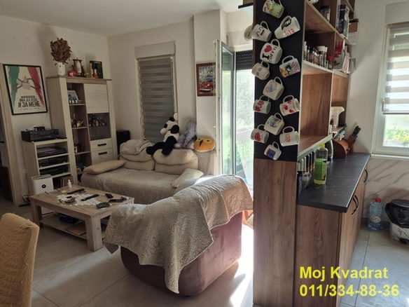 Trosoban stan na prodaju, Stari Banovci, Stara Pazova, 71m², 121.000 €