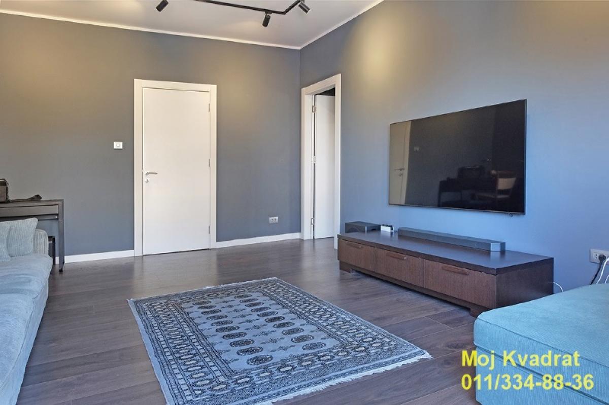 Trosoban stan na prodaju, Pravni Fakultet – Vračar, Beograd, 105m², 419.000 €