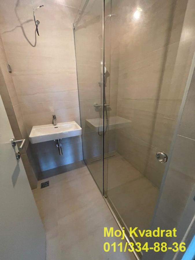 Trosoban stan na prodaju, Novi Beograd, Beograd, 84m², 305.000 €