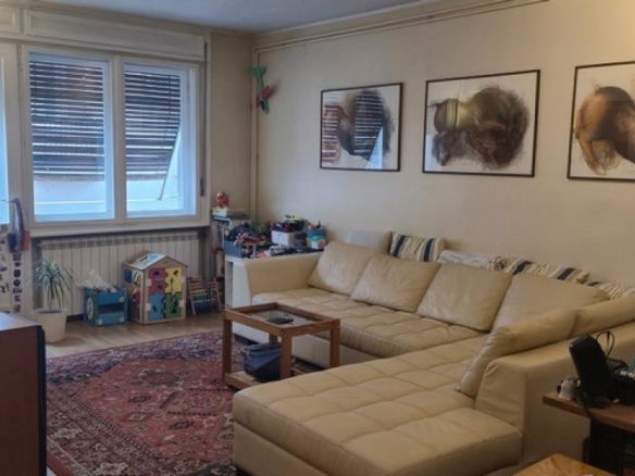Dvosoban stan na prodaju, Kalenić, Beograd, 74m², 309.900 €