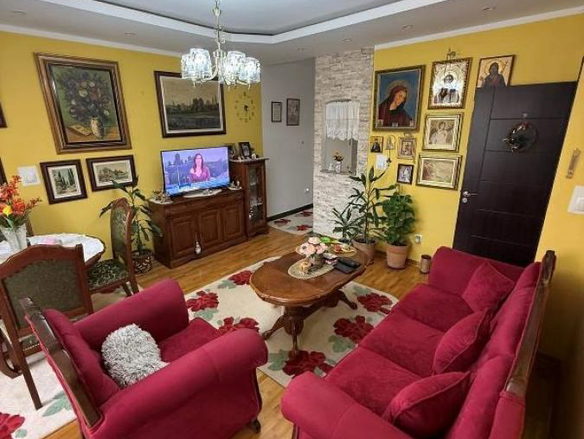 Jednoiposoban stan na prodaju, Vojvode Vlahovića Voždovac, Beograd, 45m², 150.000 €