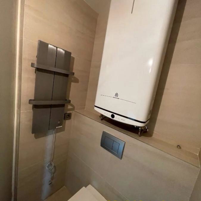 Trosoban stan na prodaju, Novi Beograd, Beograd, 84m², 305.000 €