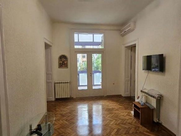 Trosoban stan za izdavanje, Pravni Fakultet – Vračar, Beograd, 82m², 800 €/mes