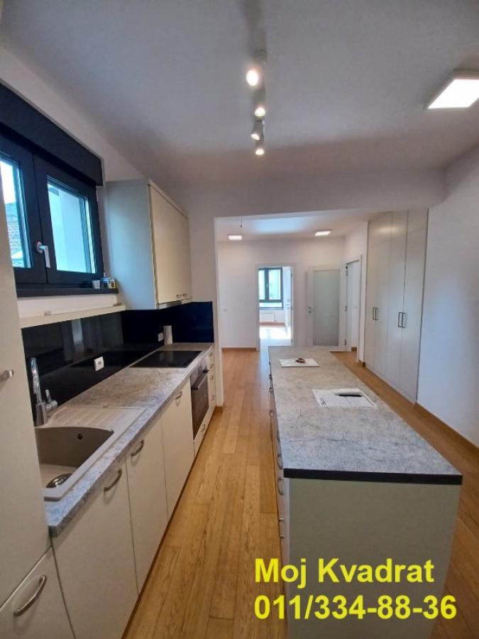 Lokal za izdavanje, Kalenić Pijaca, Beograd, 84m², 1.100 €/mes