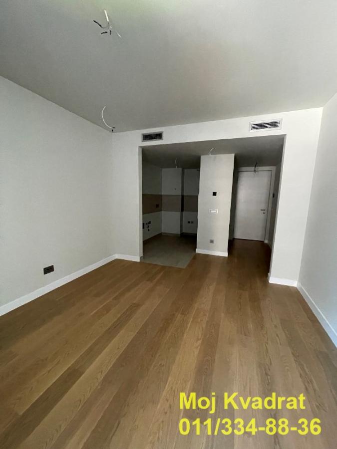 Trosoban stan na prodaju, Novi Beograd, Beograd, 84m², 305.000 €