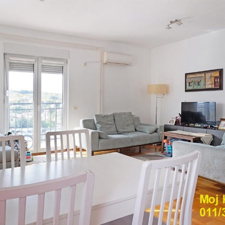 Dvosoban stan na prodaju, Vračar, Beograd, 68m², 225.500 €